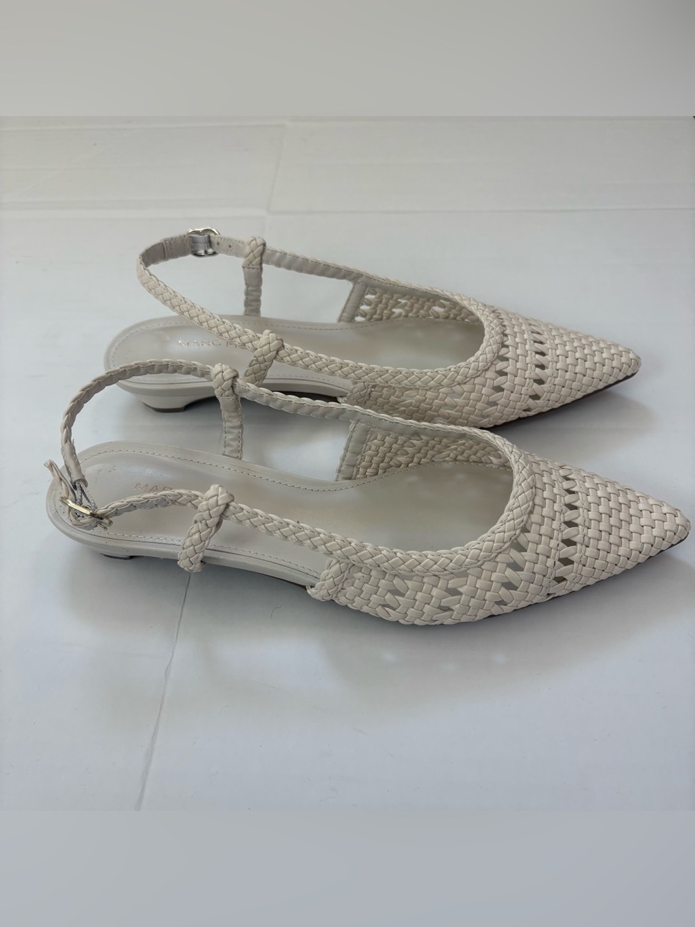 Marc Fisher Kelysa White Woven Pointed Slingback Flats Sandals Size 7